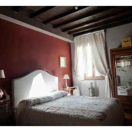 A Palazzo Fortebracci * Sutri